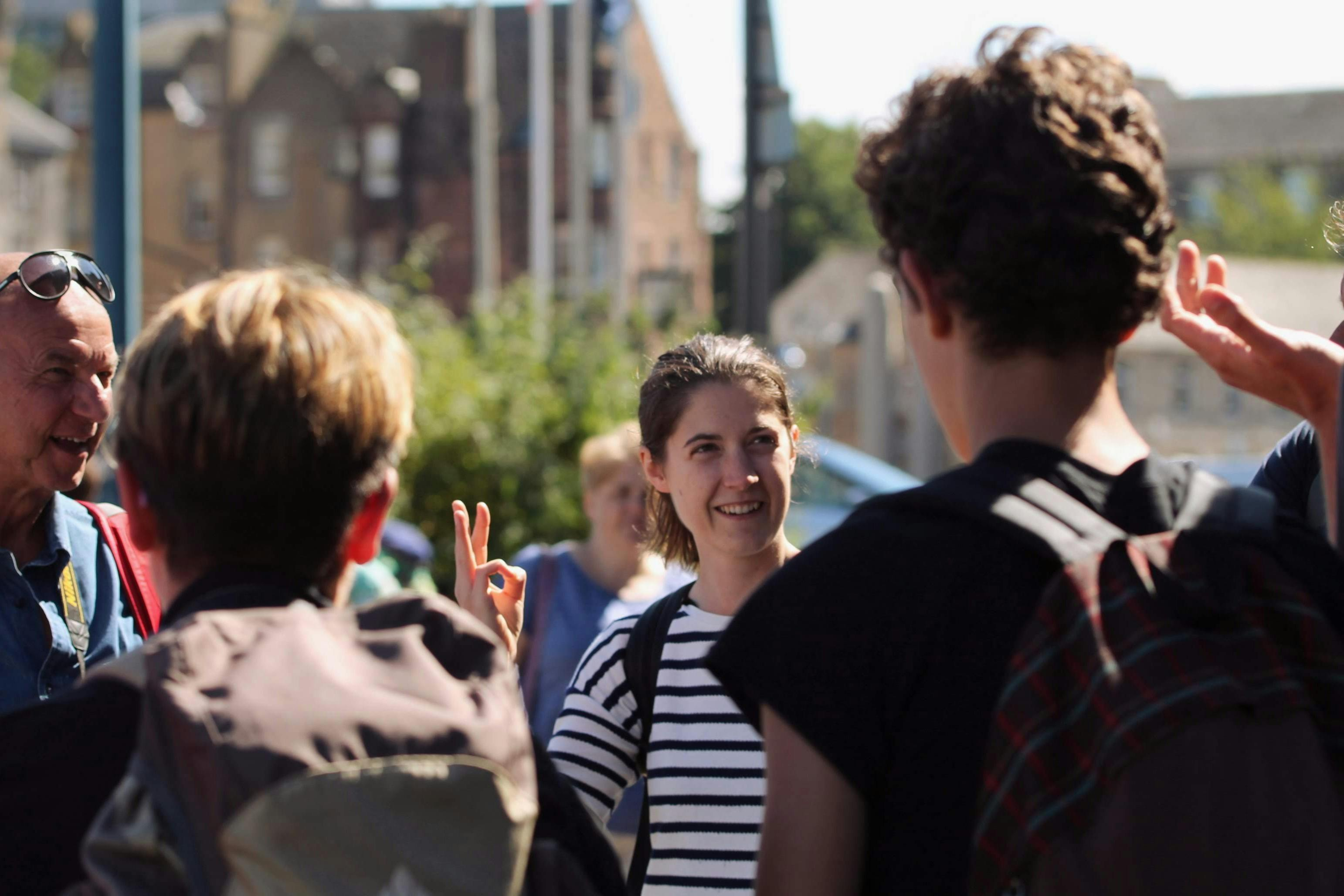 Edinburgh: Guided Food Tour + Lunch & Drinks - Photo 1 of 3